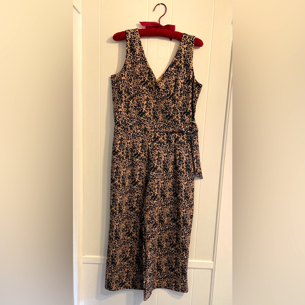 Black Tape Petite Medium Jumper. Animal print.